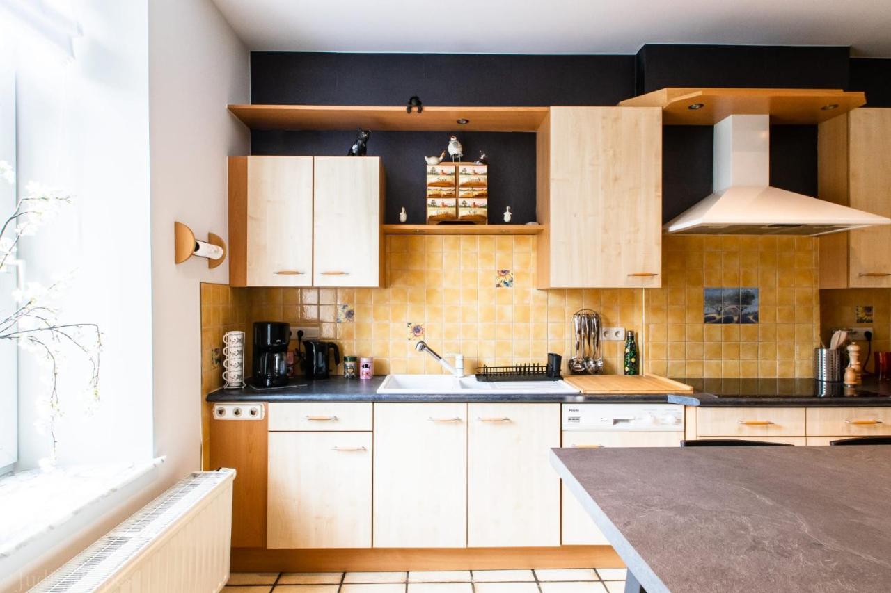 Maison Spacieuse Unifamiliale. Gite La Clochette Bastogne Exterior foto